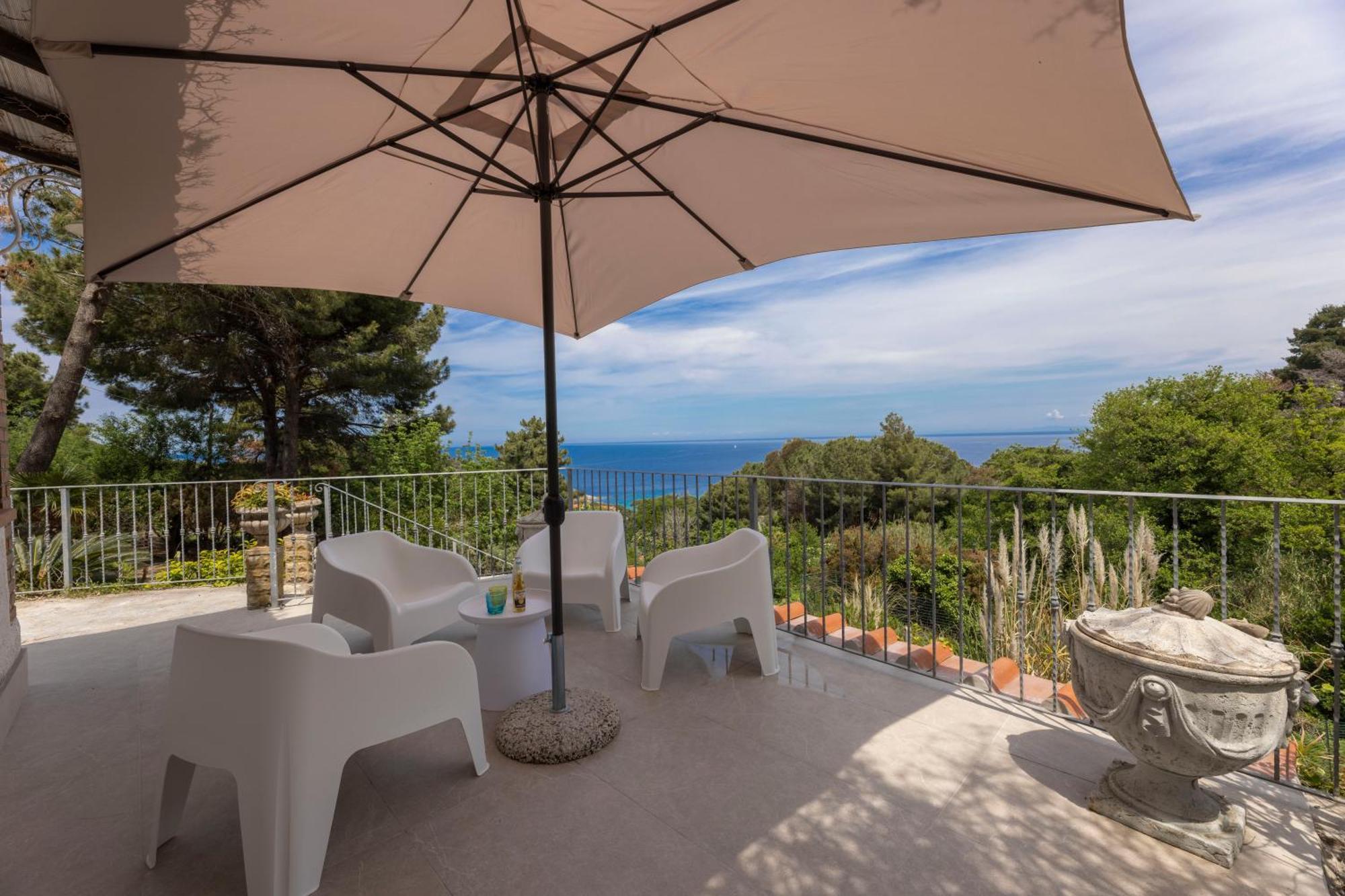 Casa Panoramica Bouganville Holiday home Sant'Andrea (Isola d'Elba)