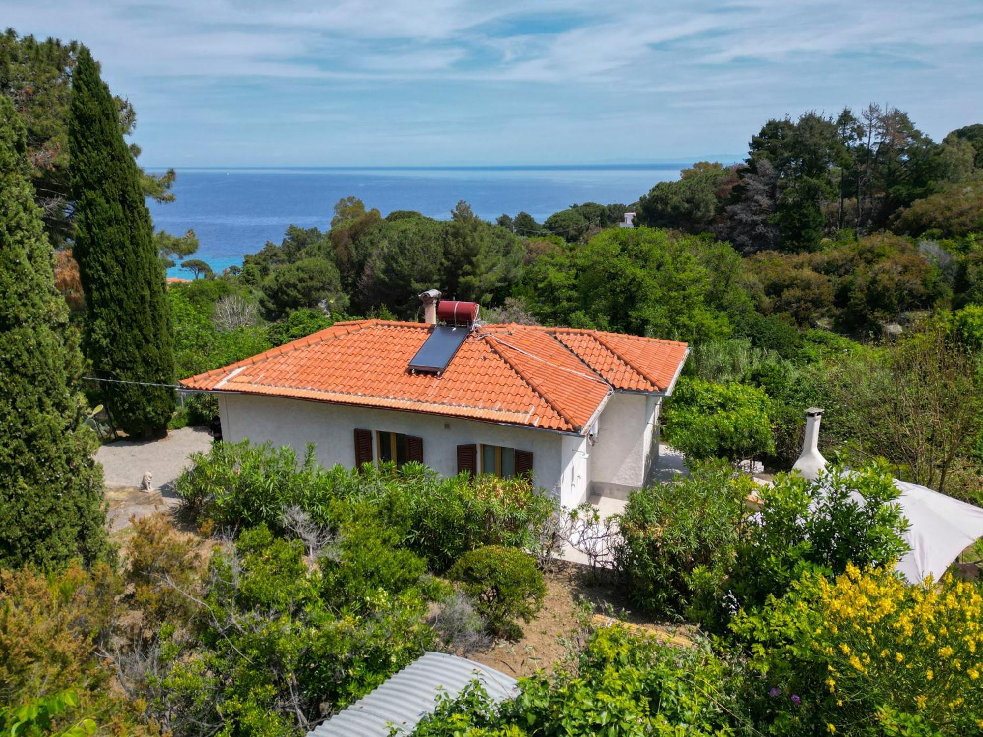 Holiday home Casa Panoramica Bouganville Sant'Andrea (Isola d'Elba)